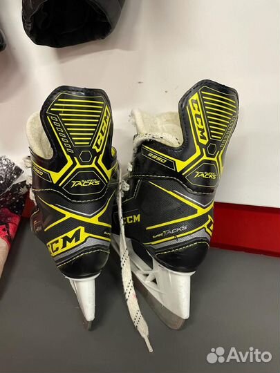 Коньки хоккейные детские