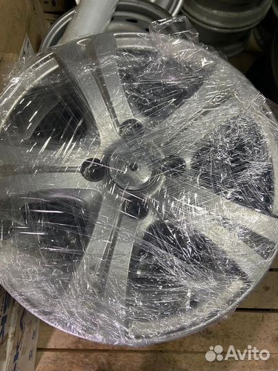 Диски литые новые r14x5.5, 4x100, ET40, d67.1, 4шт