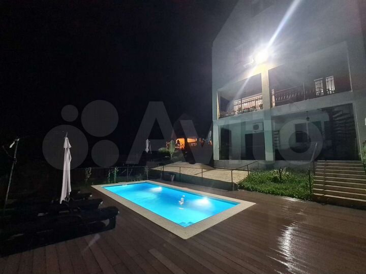 Дом 276 м² на участке 12 сот.