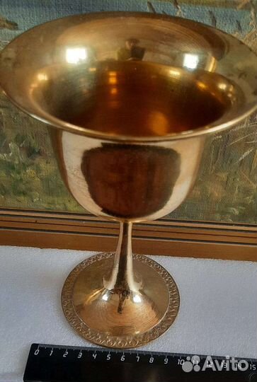 Антикварный бронзовый кубок