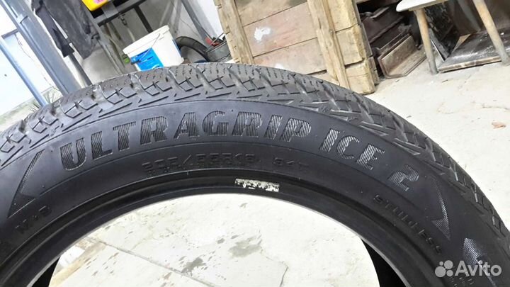 Goodyear UltraGrip 2 205/55 R16 94T