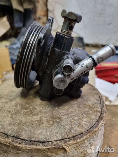 Насос гур nissan sunny