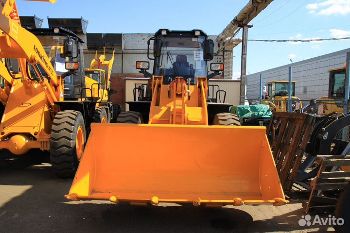 Фронтальный погрузчик Lonking CDM836N, 2023