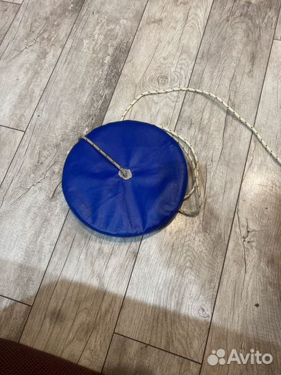 Детская качелька