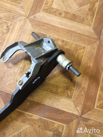 Педаль тормоза Audi A8 D2