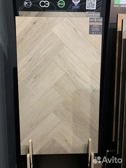 Ламинат в ассортименте. Высокое качество