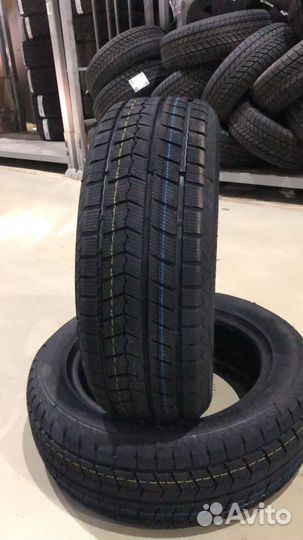 Roadmarch Snowrover 868 195/55 R16 91H