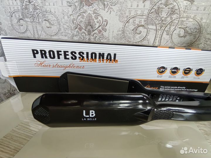 Выпрямитель для волос с функцией завивки локонов