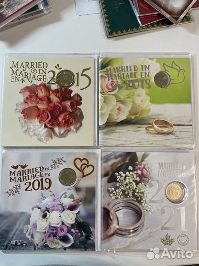 Канада. Годовые наборы с монетой один доллар