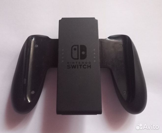 Nintendo Switch V2 + защитное стекло и чехол