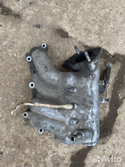 Впускной коллектор ваз 2110