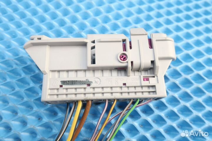 Разъем vag 5N0937722A