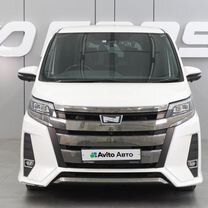 Toyota Noah 2.0 CVT, 2018, 61 461 км, с пробегом, цена 2 625 000 руб.