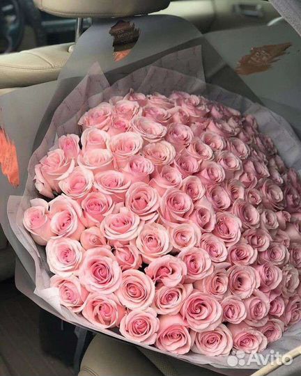 Розовые розы