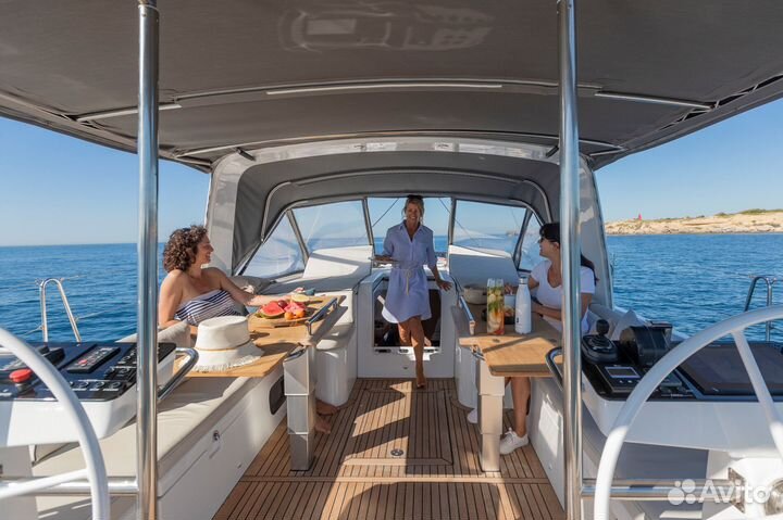 Новая Beneteau Oceanis Yacht 54 в наличии