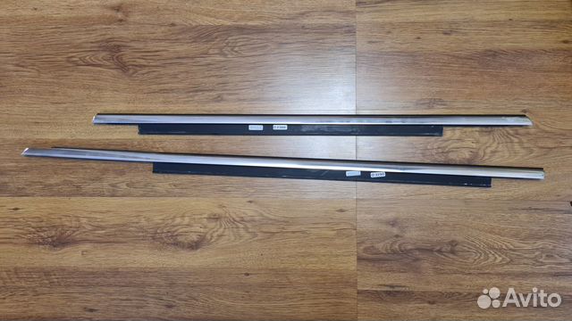 Уплотнитель стекла двери задний левый Audi Q5