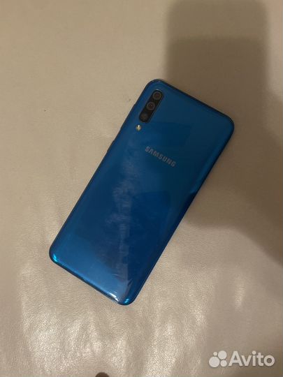 Samsung Galaxy A50, 6/64 ГБ