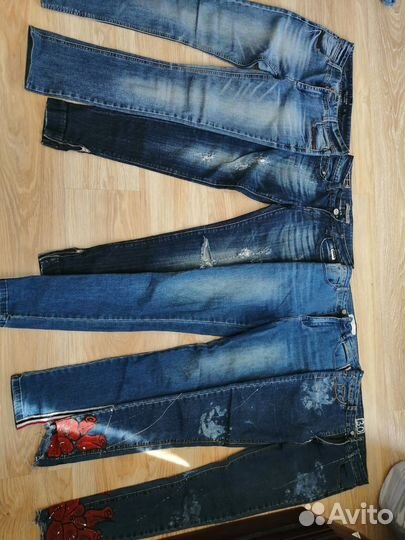 Джинсы разные