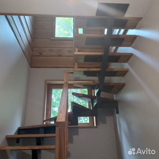 Лестница на второй этаж
