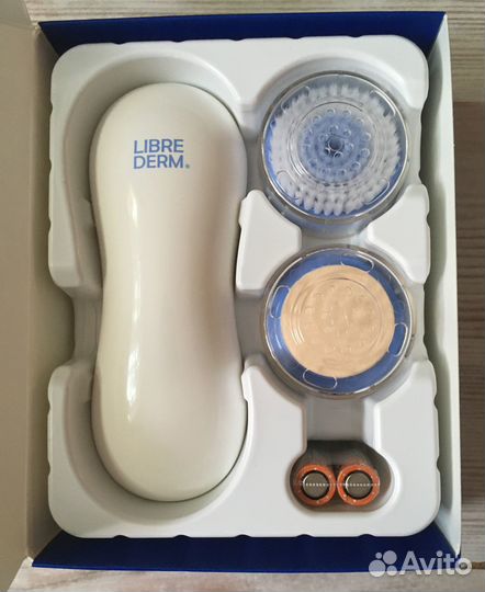 Устройство для очищения кожи лица 4D-motion