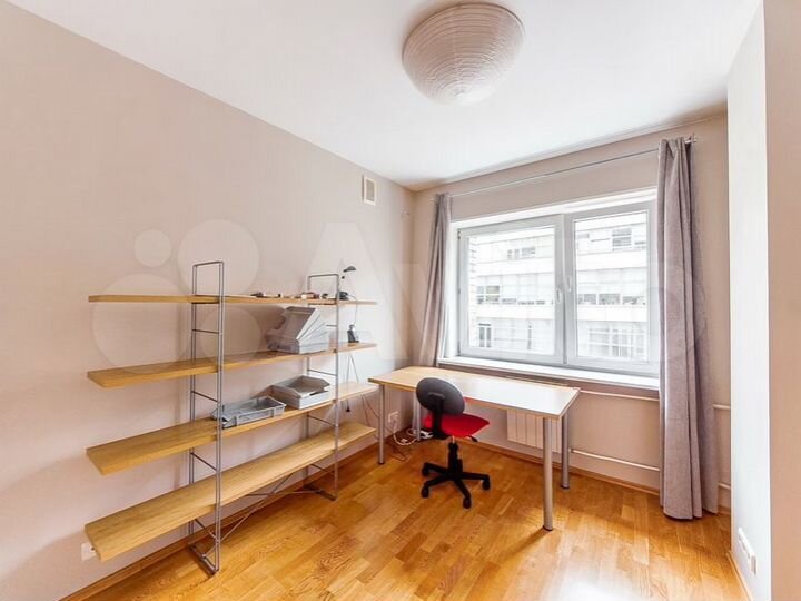 3-к. квартира, 76 м², 4/10 эт.