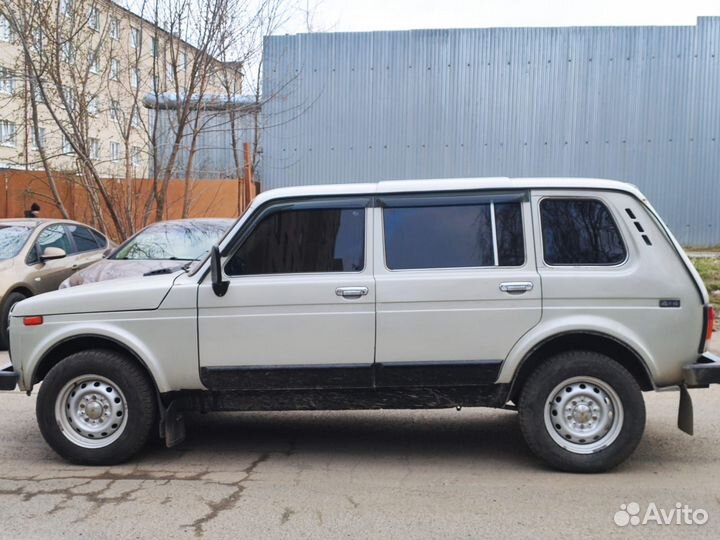 LADA 4x4 (Нива) 1.7 МТ, 2006, 146 000 км