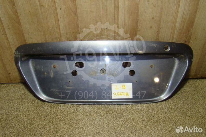 Накладка крышки багажника Mitsubishi Lancer 9