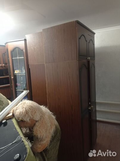 Цена стенки 30 тыс. Межкомнатные двери 7шт 2тыс