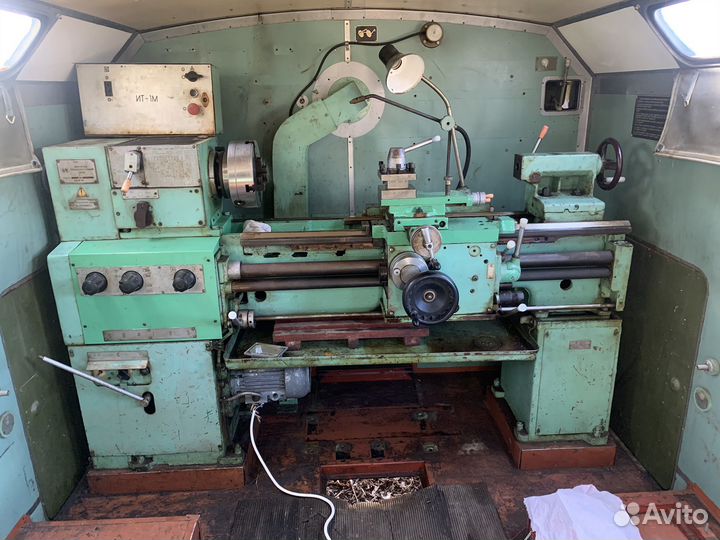 Токарный станок ит-1М