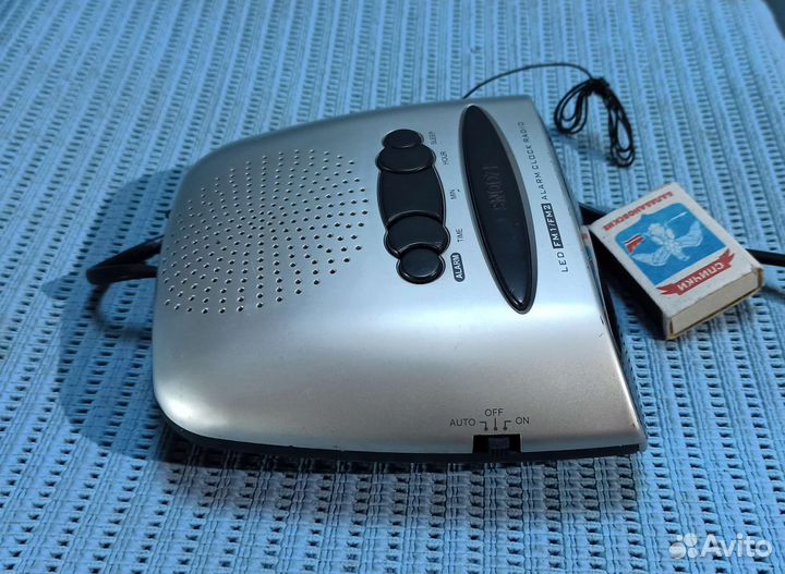 Часы-будильник-радио Miyota Japan MY 802 RU