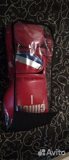 Боксёрские перчатки clinch