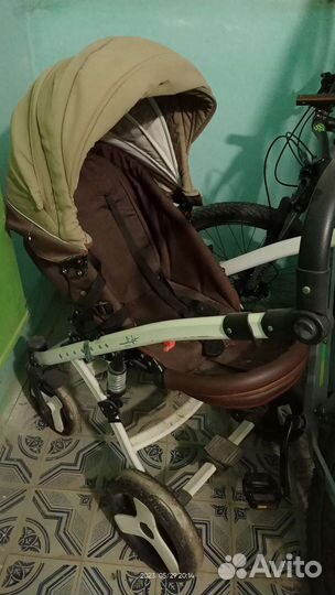 Прогулочная коляска