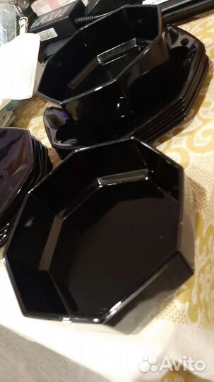 Комплект чёрной посуды