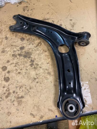 Рычаг передний правый Volkswagen Tiguan 2 R line