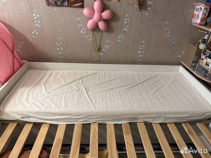 Кровать IKEA brimnes