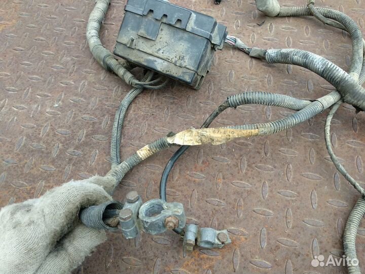 Проводка подкапотная Kia Sportage 1