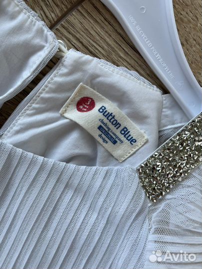 Платье нарядное для девочки 98