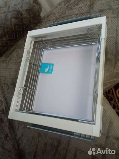 Корзина выдвижная для белья, вещей