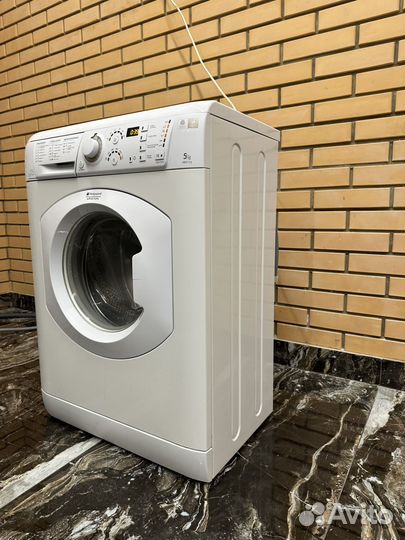 Hot point ariston 6кг 40см в отличном состоянии