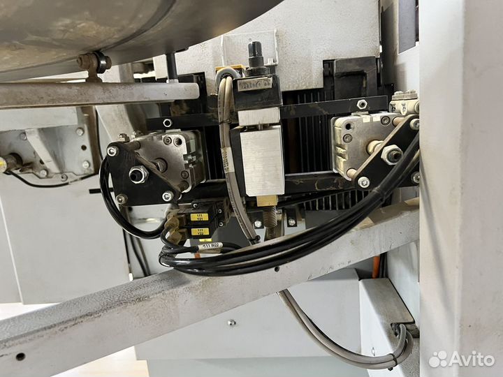 Кромкооблицовочный станок бу Brandt KDF 210