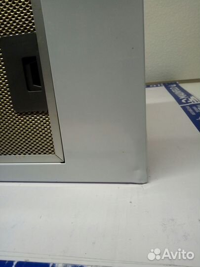 Кухонная вытяжка maunfeld Box Push 60 белый