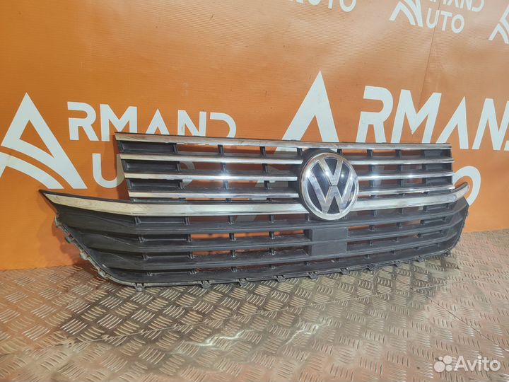 Решетка радиатора Volkswagen Transporter T6