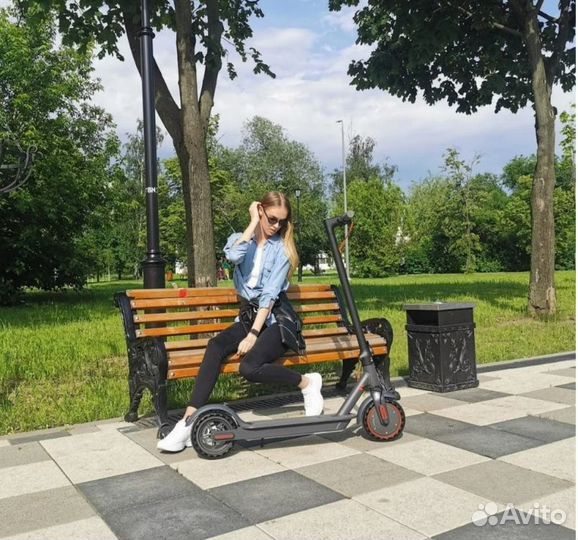 Электросамокат Aovo M365 PRO