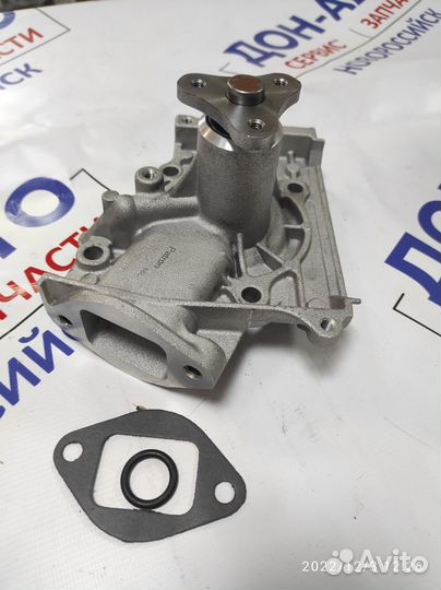 Помпа новая насос водяной (есть на разные авто )