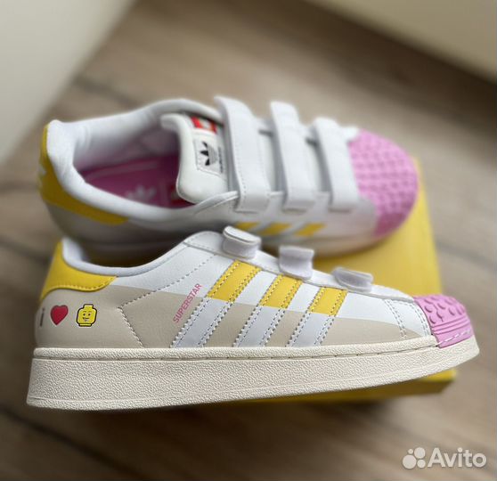 Кроссовки adidas для девочки