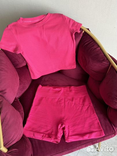 Красивейший женский спортивный комплект