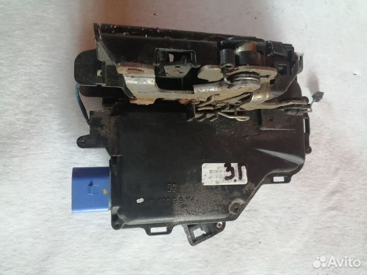 Запчасти на volkswagen touareg 1