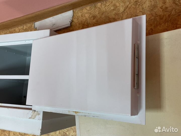 Сейф металлический с замком