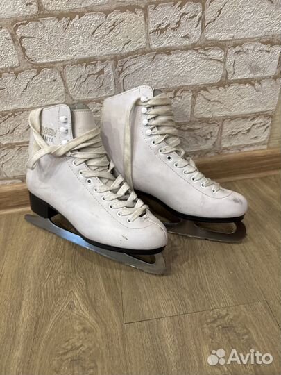 Коньки фигурные