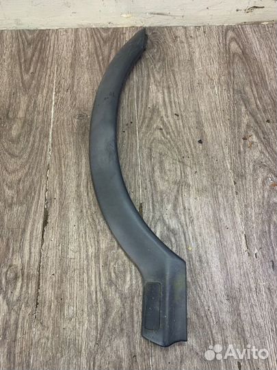 Накладка на крыло передняя правая Opel Zafira A